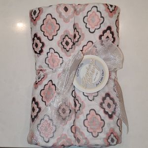NWT Stephan Baby swaddle blanket 48x48